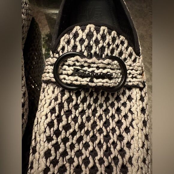 Salvatore Ferragamo Driver Loafer With Gancini Crochet Ornament main image 4